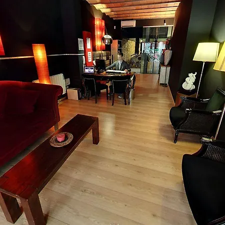 Hotel Ramblas Building - Feel At